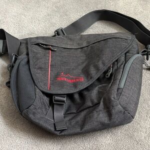 Mountain-smith Black Crossbody Messenger Bag
